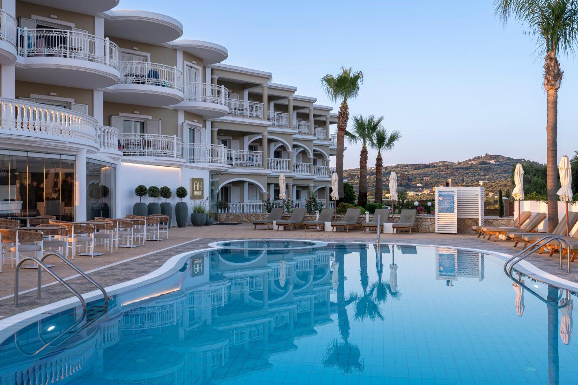 Arkadia Hotel Kypseli Екстер'єр фото
