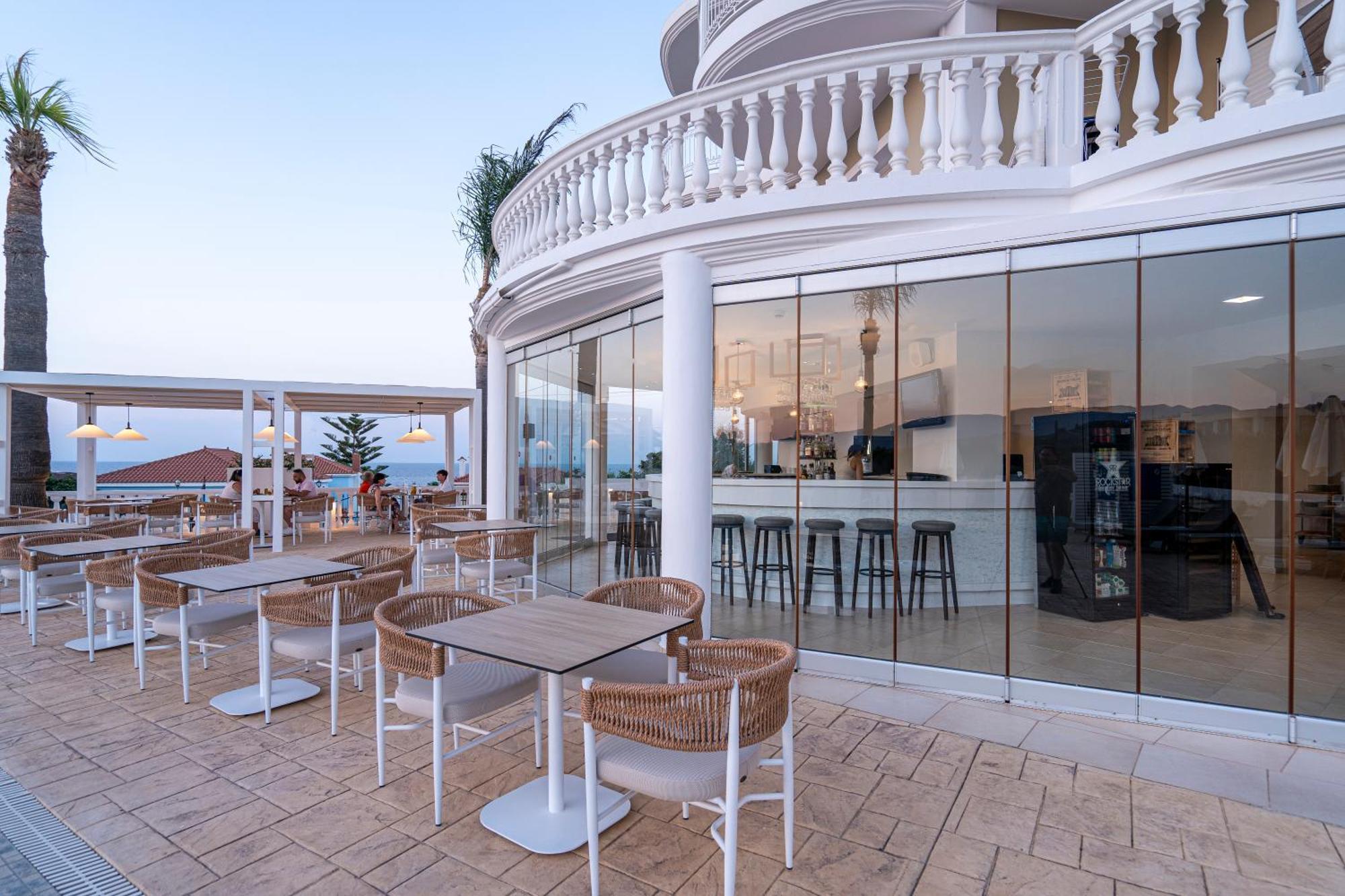 Arkadia Hotel Kypseli Екстер'єр фото